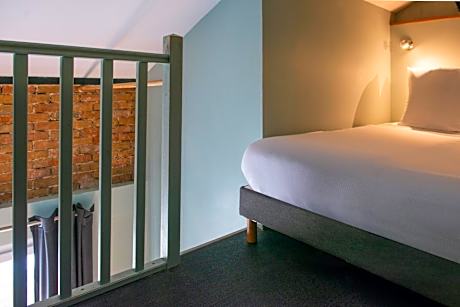 Duplex Room