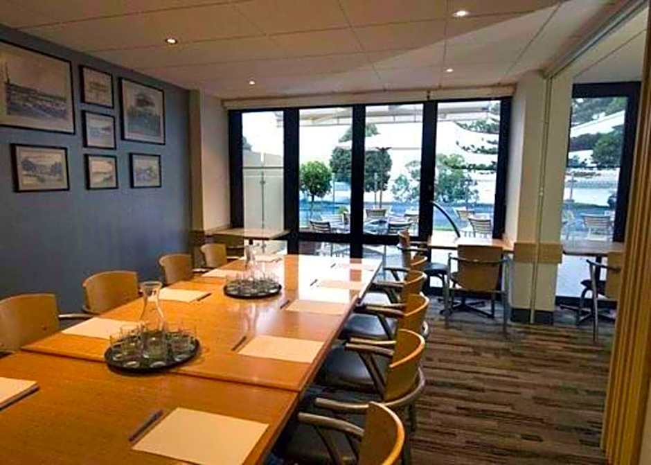 Richmond Henty Hotel