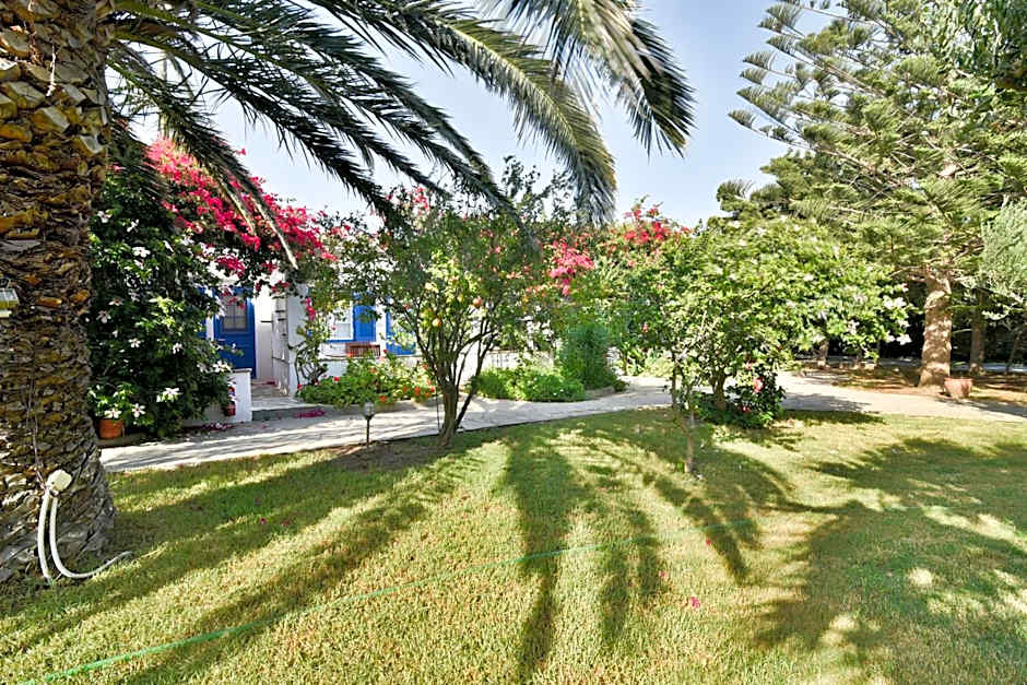 Golden Beach Studios & Suites