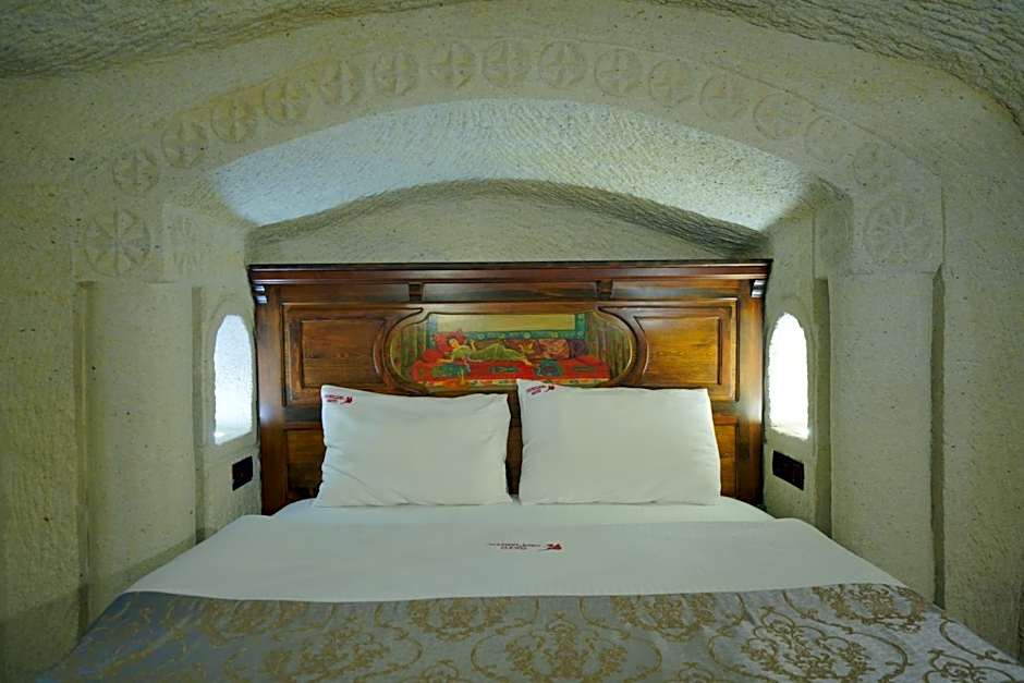 Fairyland Cave Hotel
