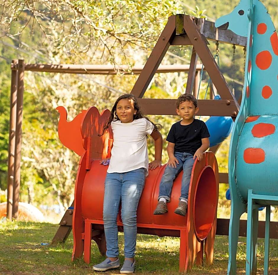 Dantica Cloud Forest Lodge