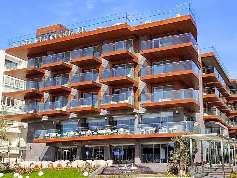 DoubleTree By Hilton Kusadasi
