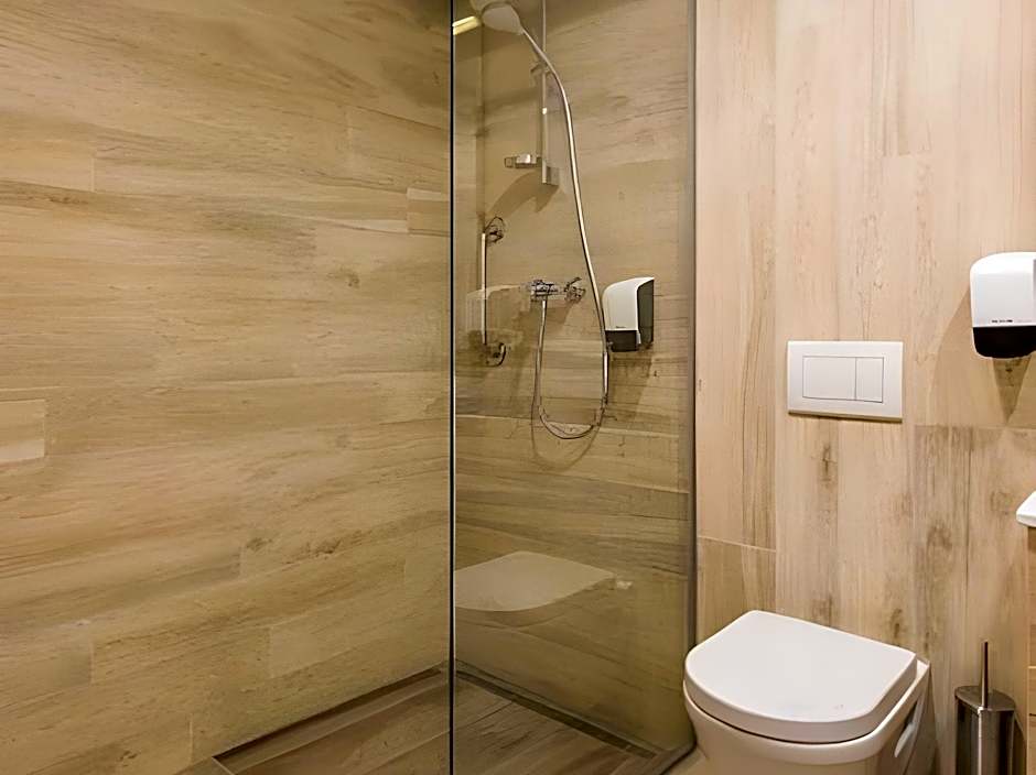 Akademia Hotel**** Balatonfured