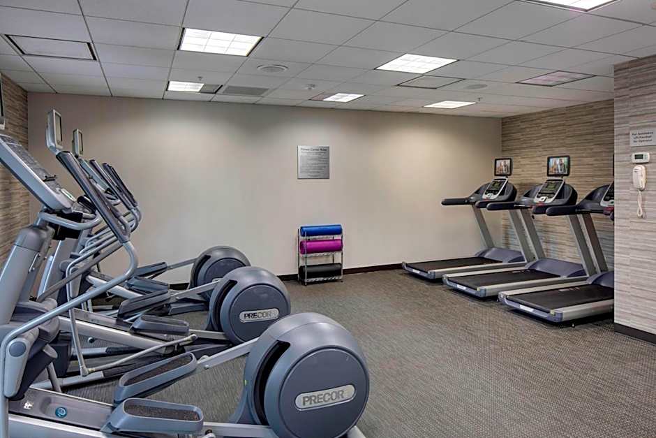 Courtyard by Marriott Boston Logan Airport