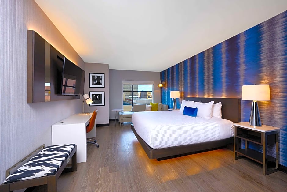 Cambria Hotel Detroit Downtown