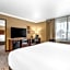 Comfort Inn & Suites Redwood Country