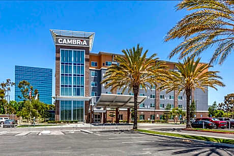 Cambria Hotel LAX