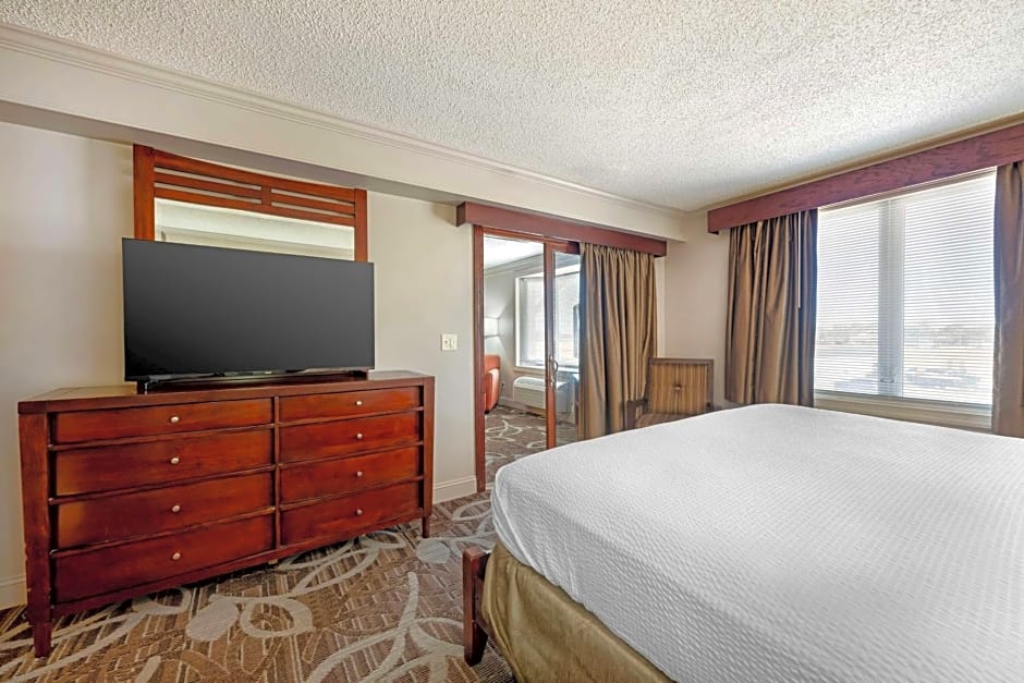 Best Western Plus Mid Nebraska Inn & Suites