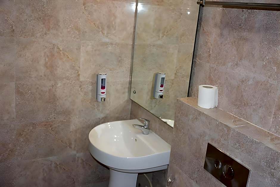 The Grand Neelam Hotel