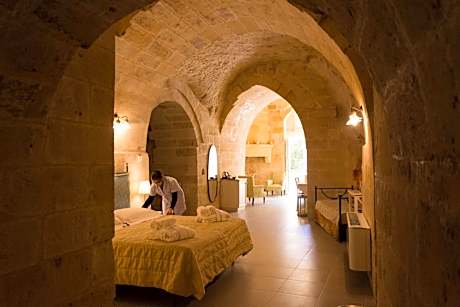 Deluxe Suite with Spa Bath