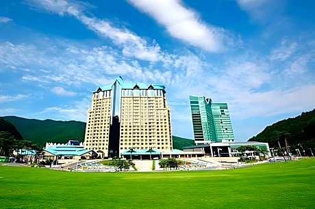 High1 Grand Hotel Main Tower (Kangwonland Hotel)