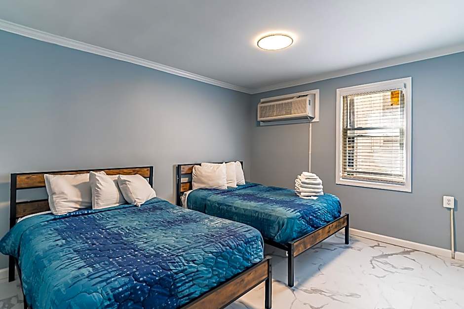 Boardwalk Hotel Charlee & Apartments Beach Hotel Oceanfront