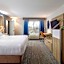 La Quinta Inn & Suites by Wyndham Lexington Park