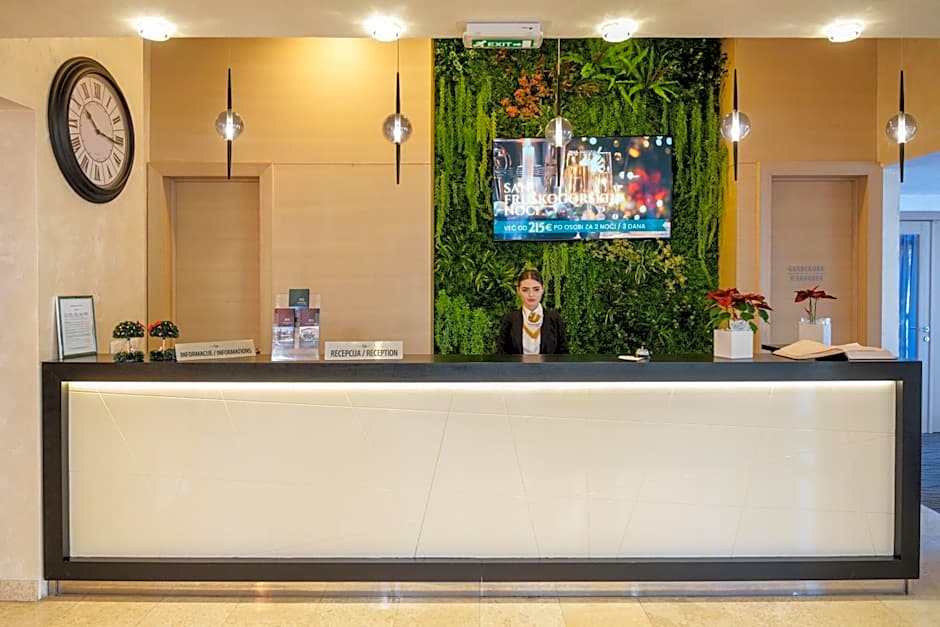 Hotel Monogram Park