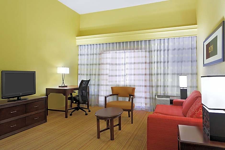 Courtyard by Marriott Chesapeake Greenbrier
