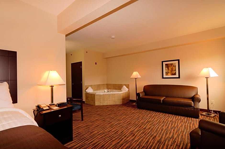 Cobblestone Inn & Suites - Denison | Oak Ridge