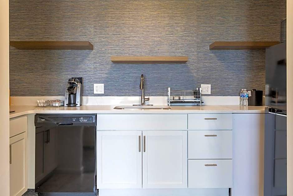 Ogunquit River Inn & Suites