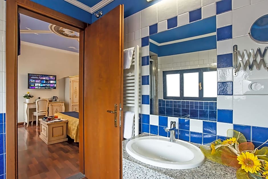 Porta Faenza Hotel