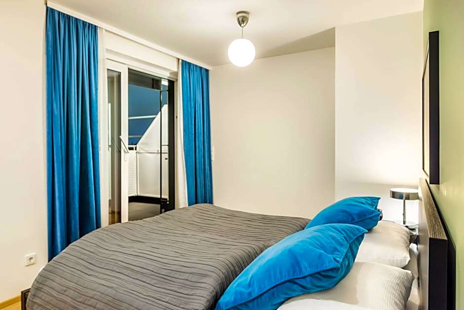 Jimmy's Apartments Emerald