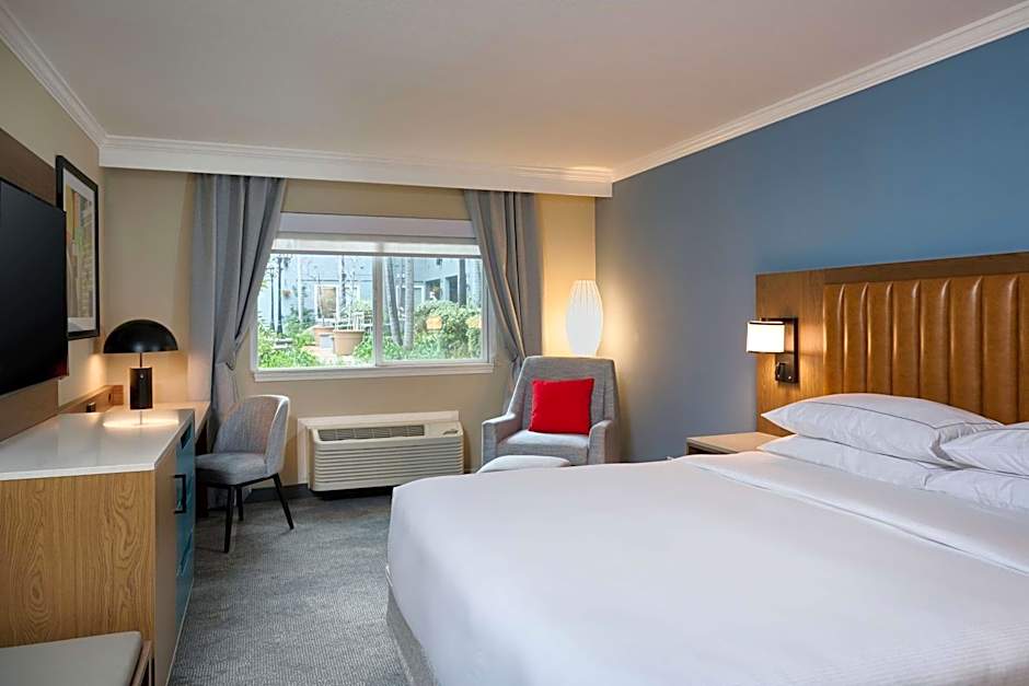 DoubleTree by Hilton Chatsworth