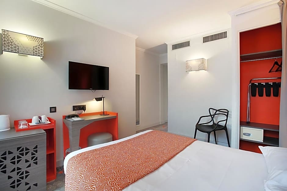 Hotel Eiffel Capitol