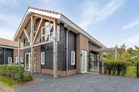 Villa 10 people (overdekt) Zwembad en Wellness (Spa)