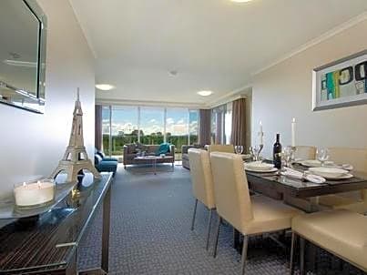 Pacific Suites Canberra