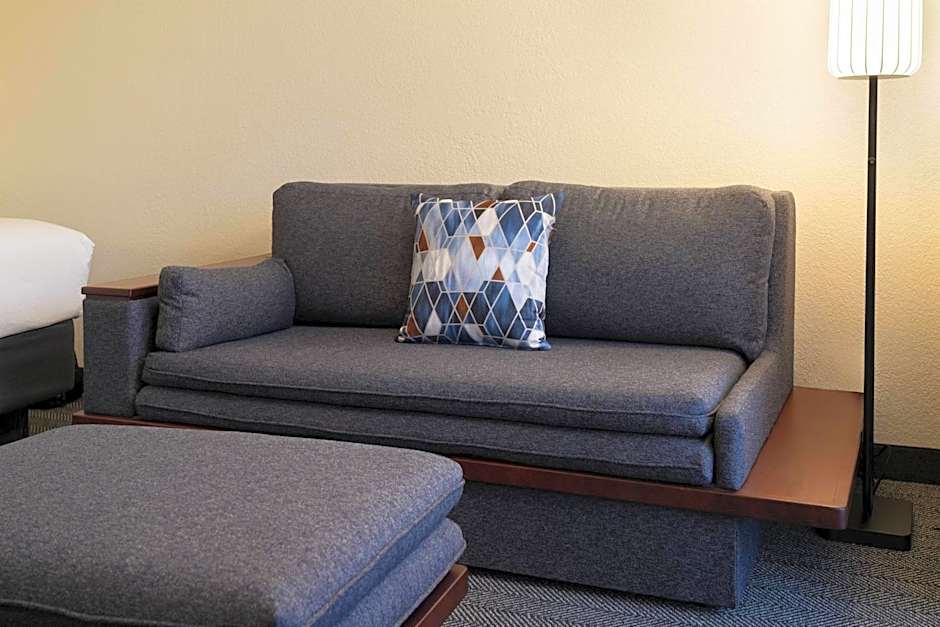 Courtyard by Marriott Palm Springs