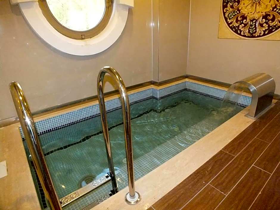 Sarot Thermal Palace Tatil Köyü - Halal Hotel