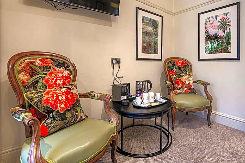 The Royal Oak Hotel
