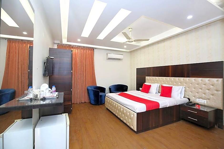 Hotel Punnu International