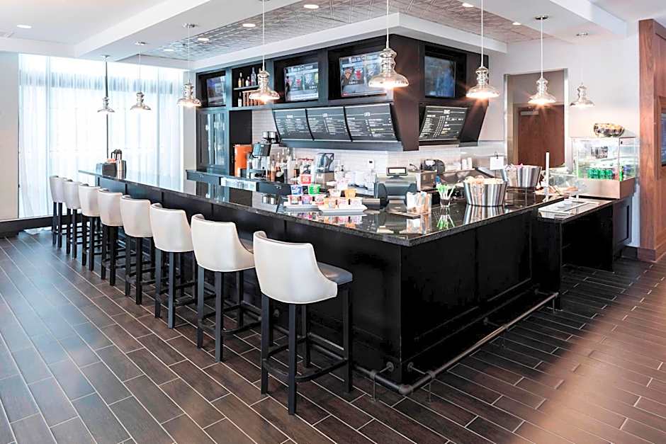 Courtyard by Marriott Richmond Downtown