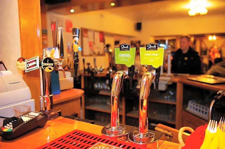 The Little Crown Inn