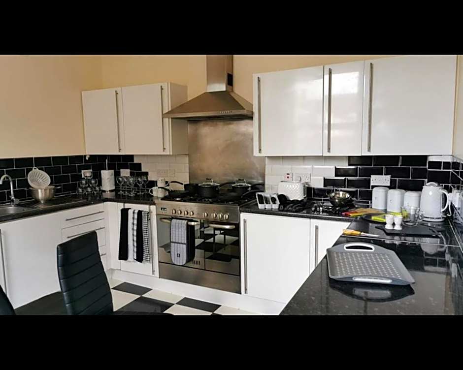 Marley Mansions Clarendon 65