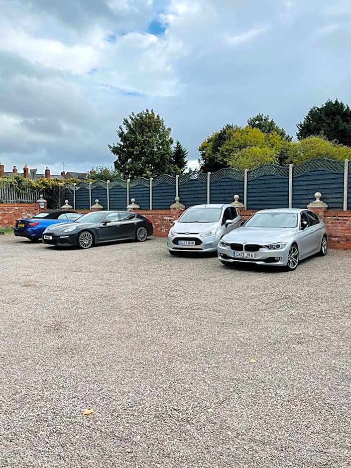 The White Lodge Hotel