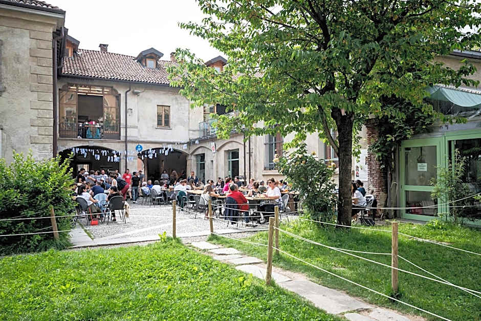 Un posto a Milano - guesthouse all'interno di una cascina del 700