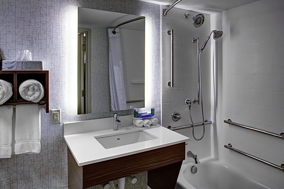 Holiday Inn Express Richmond-Mechanicsville, an IHG Hotel