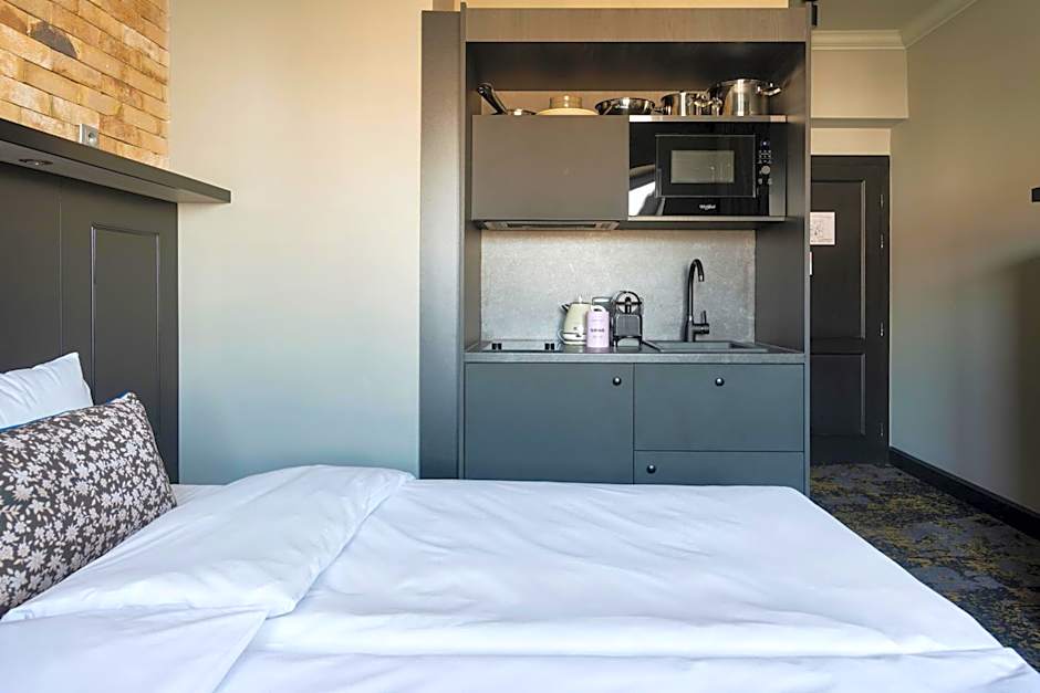 numa l Root Rooms & Apartments