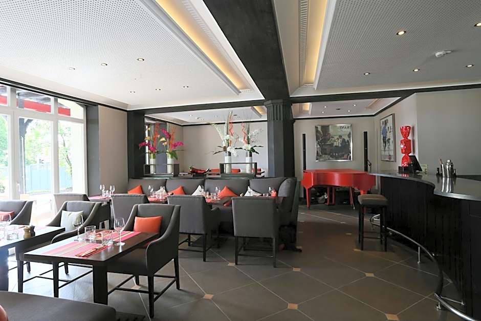 Chez Maman Hotel & Restaurant