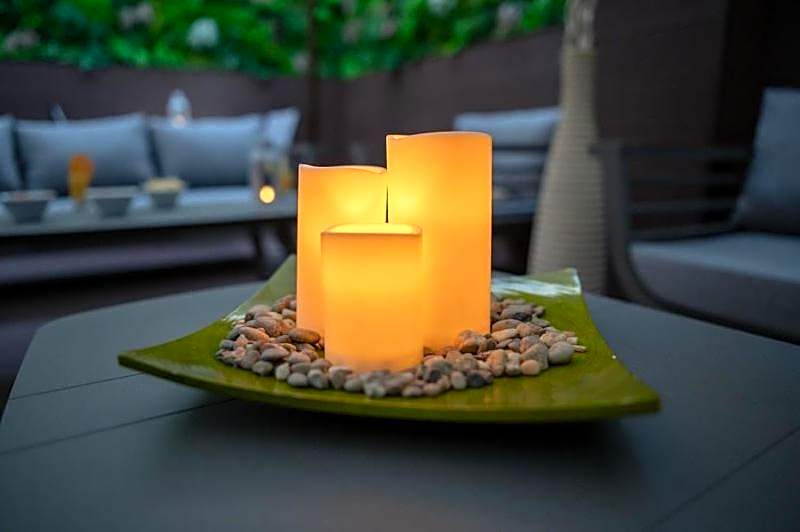 Dinya Lisbon Hotel & Lounge Bar