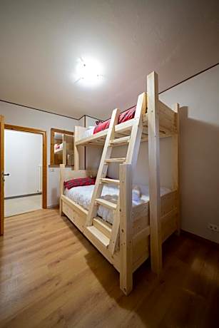 Twin Room with Private External Bathroom