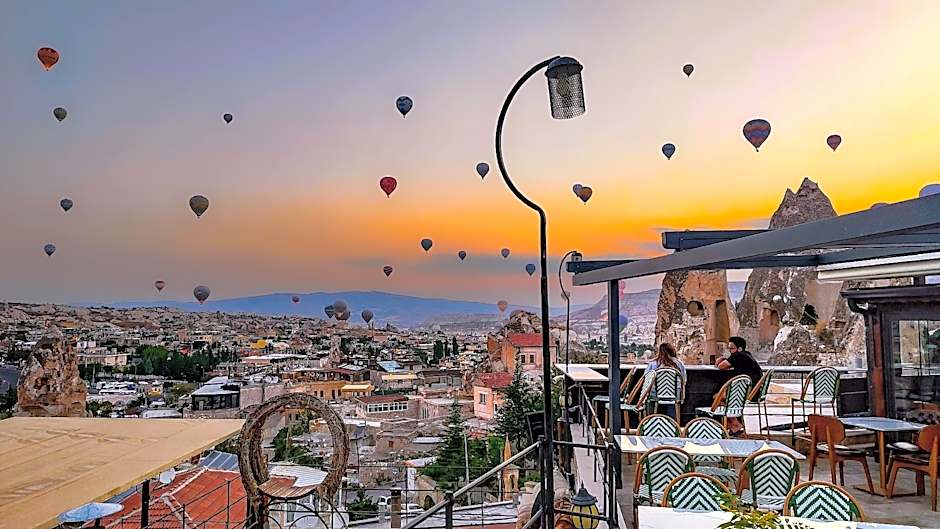 Elegance Cave Suites