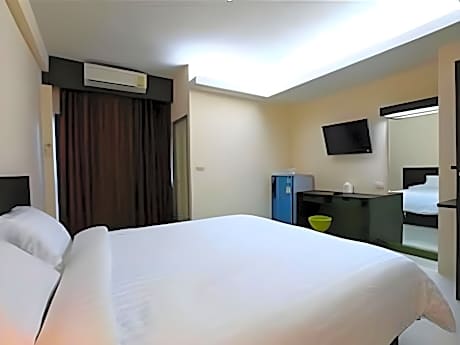 Deluxe King Bed Room