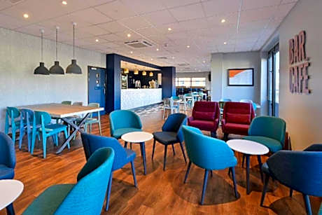 Travelodge Camberley Central