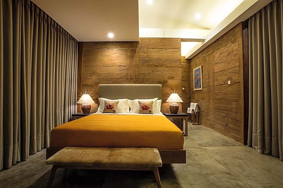 Seven Havens Residence