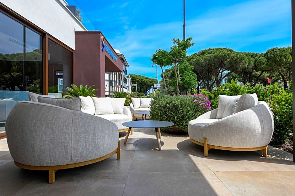 Petit Hotel