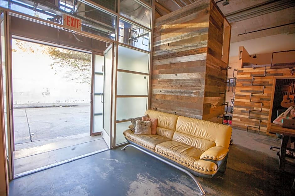 PodShare Hollywood