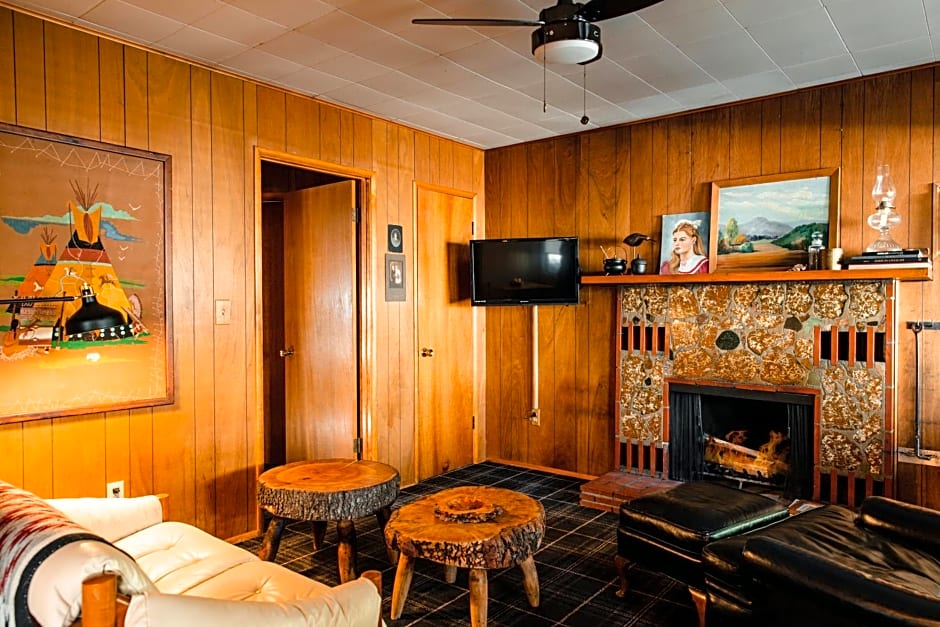 The Fireside Inn