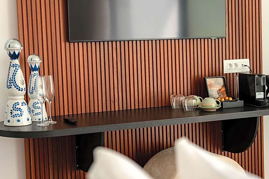 Muse οf Mykonos Luxury Suites