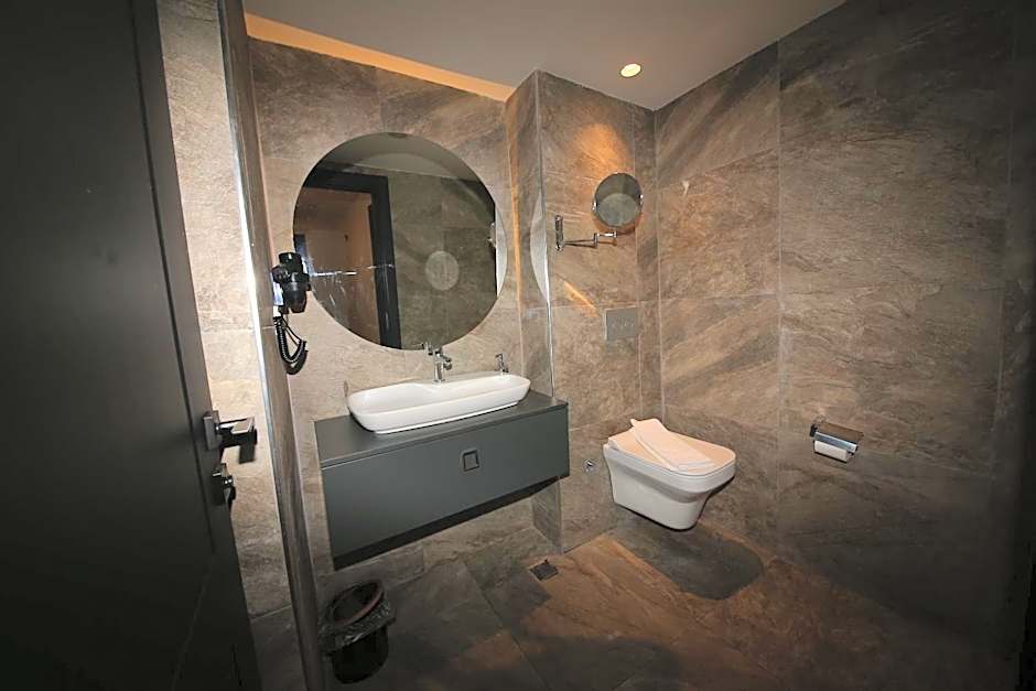 SAFRAN GERMİA PALaS